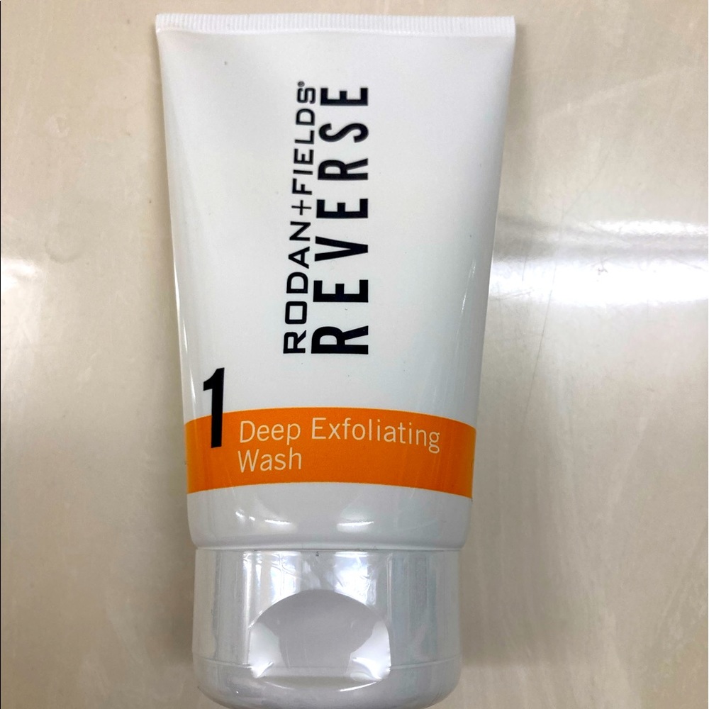 Rodan & Fields Reverse Deep Exfoliating Wash